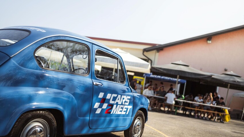 Cars2Meet gradi največjo avtomobilsko skupnost znanja. Vozila24 predstavlja svojega poslovnega partnerja.