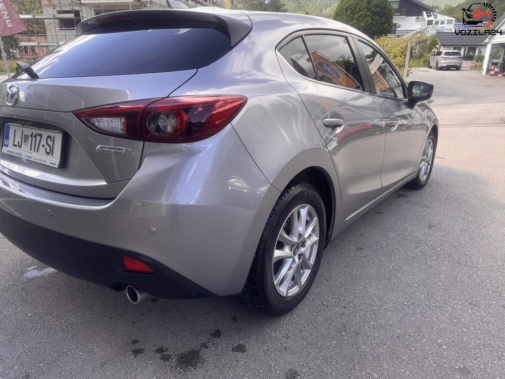 Mazda 3
