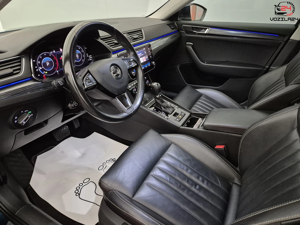 Škoda Superb L&K