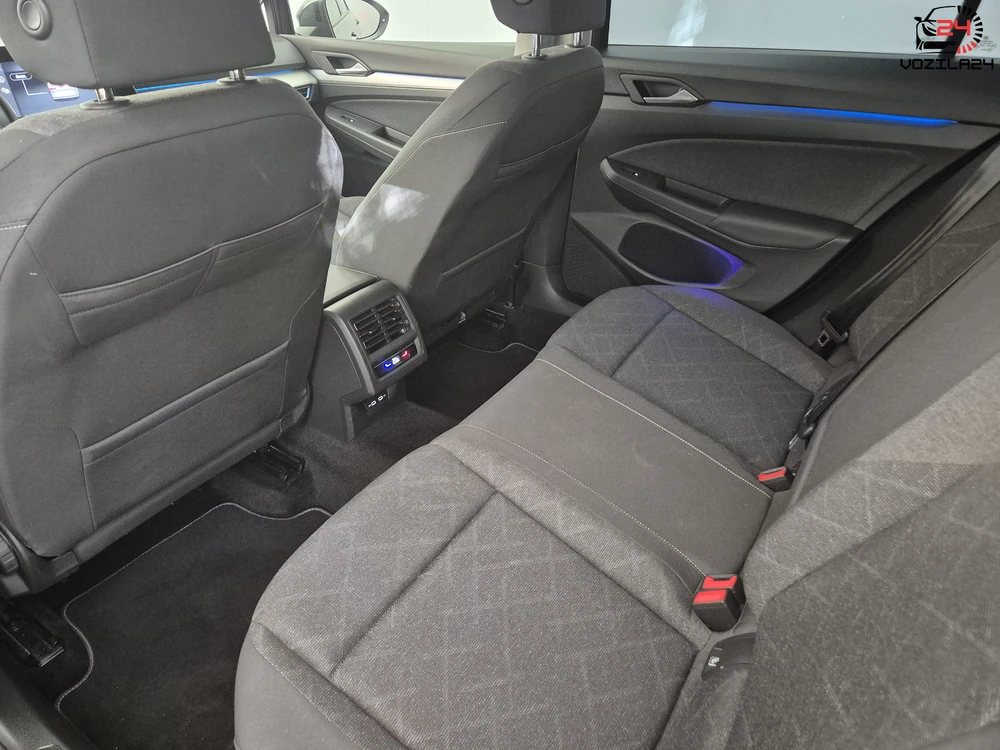 Volkswagen Golf Life