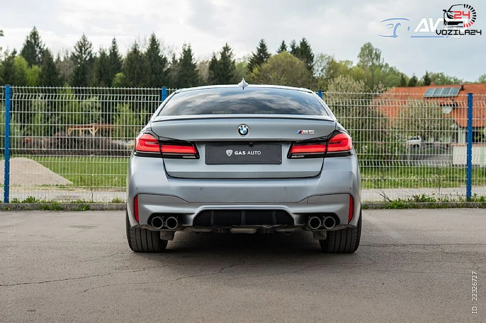 BMW M5
