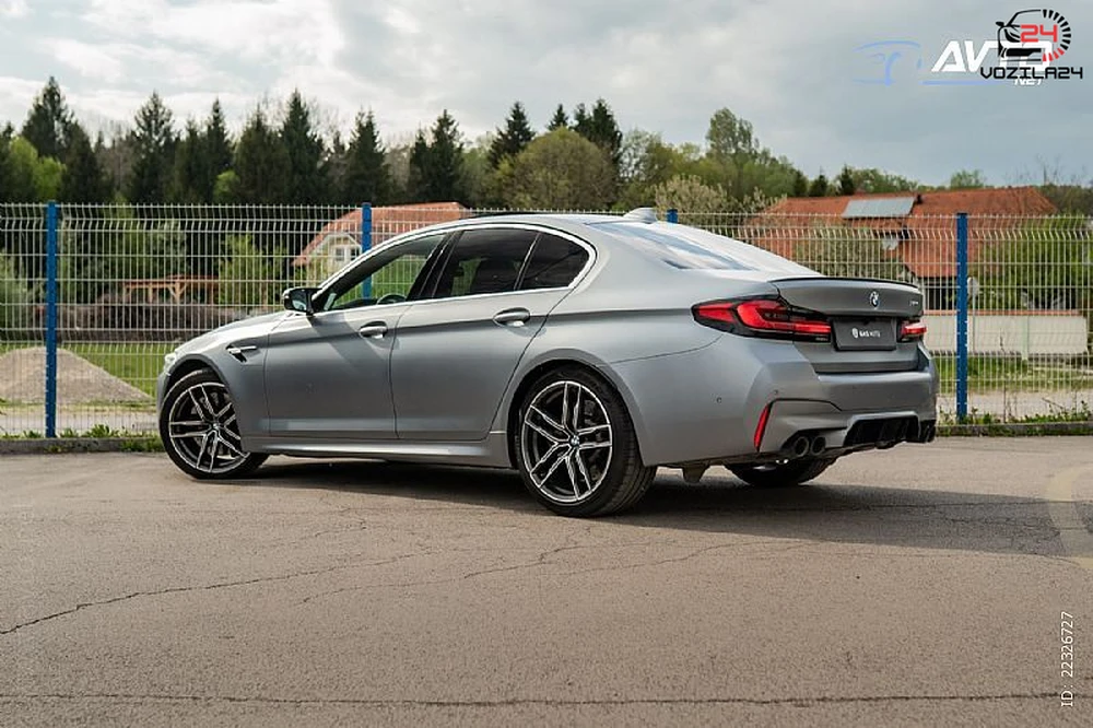 BMW M5