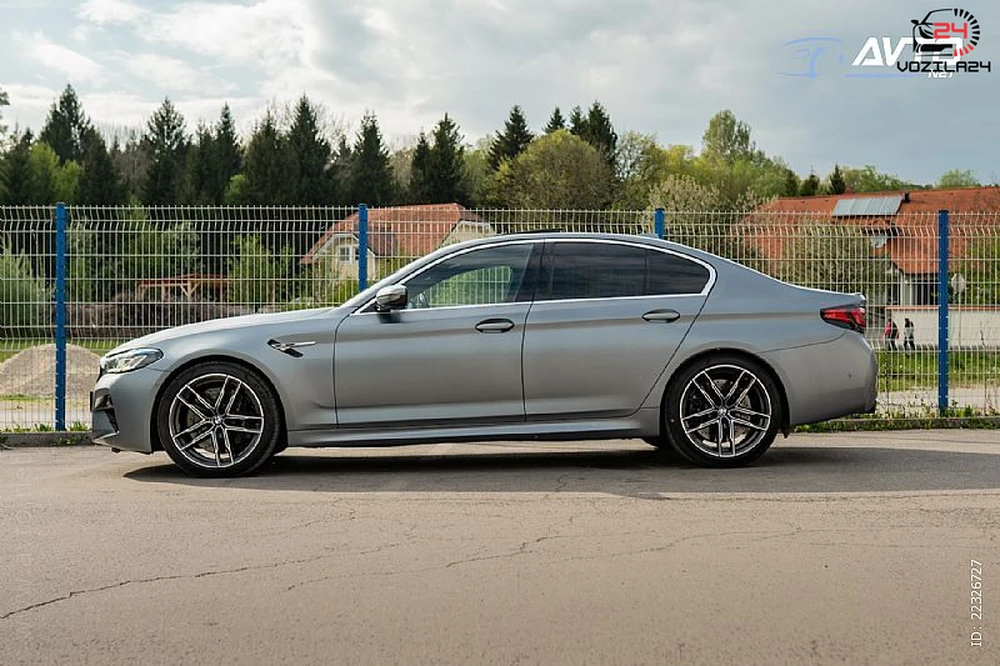 BMW M5