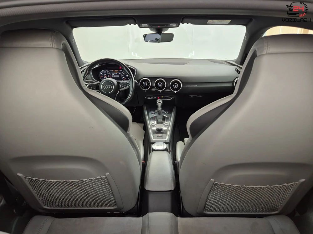 Audi TT Coupé
