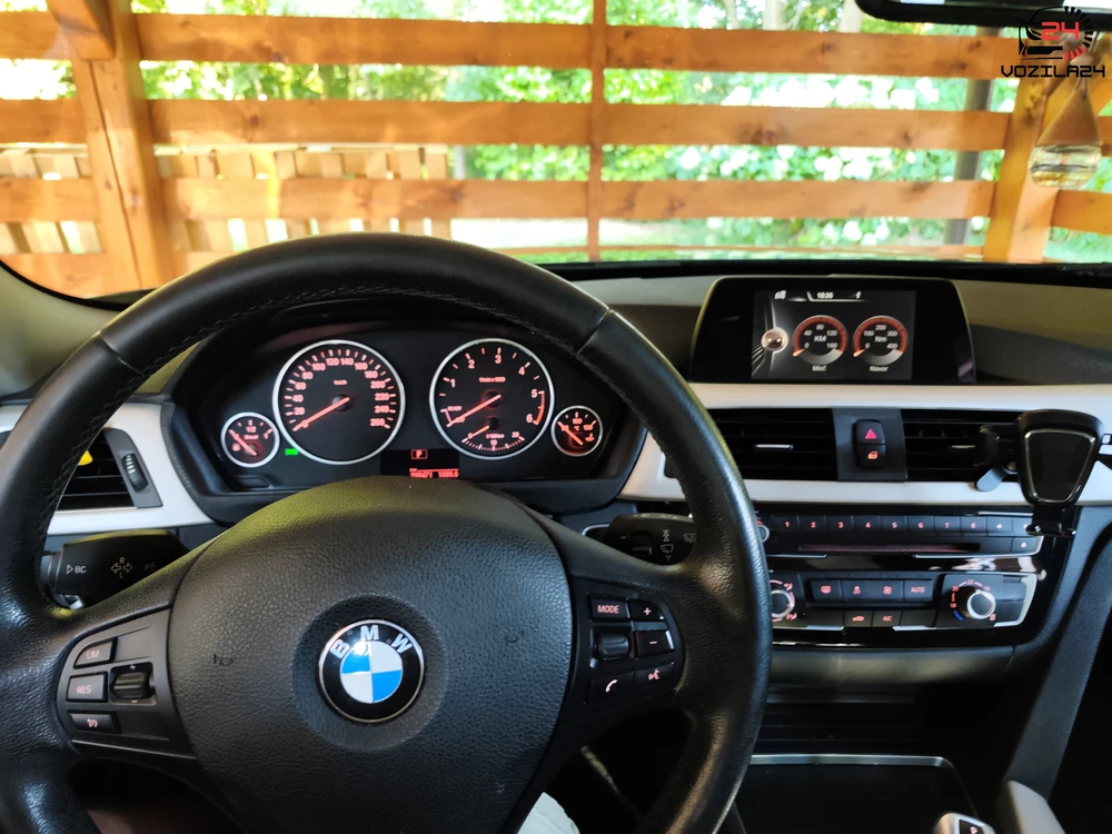 BMW Serija 3 318